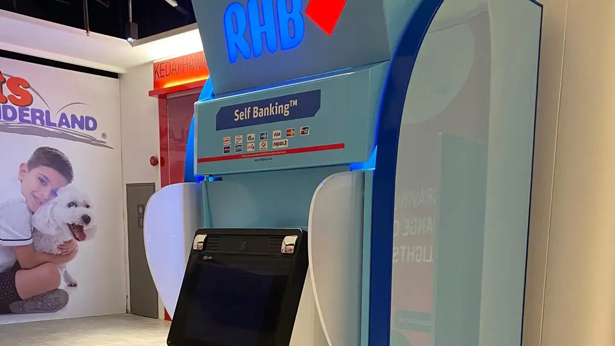 Melalui Mesin ATM