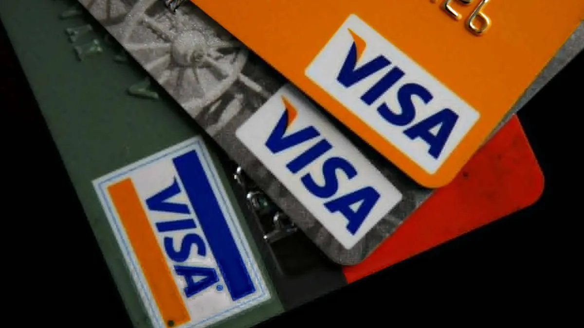 Pemilik Sesuai Maybank Islamic Ikhwan Visa Infinite