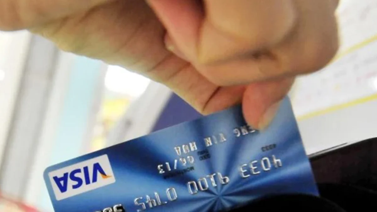 Tips Memilih Kad Kredit Terbaik untuk Isi Minyak